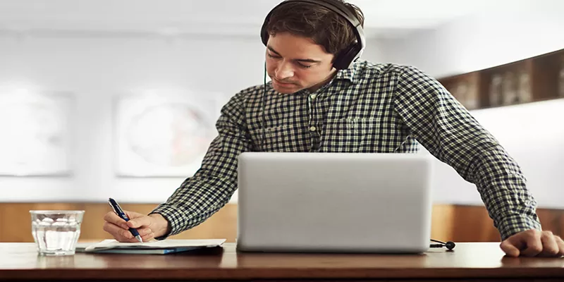 کم ریسک ترین آزمون زبان برای ایرانی ها در ۲۰۲۶
