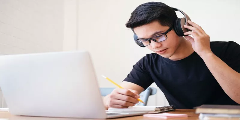 مهم ترین نکات برای موفقیت در لیسنینگ آیلتس